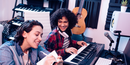 Music Networking Through Co-Writing
